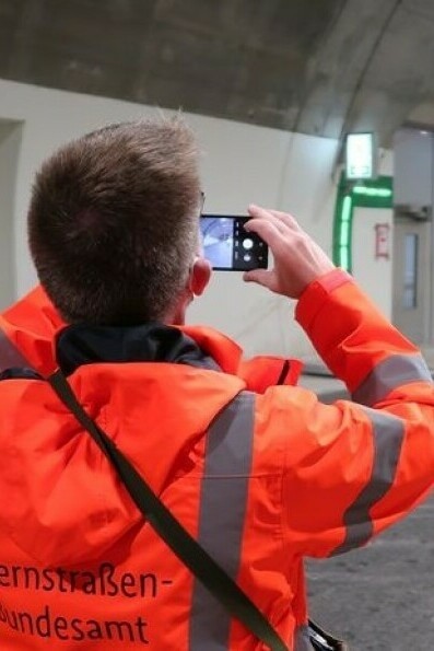 20230101_Tunneluntersuchungsstelle_hoch_w500_h750_mfit.jpg
