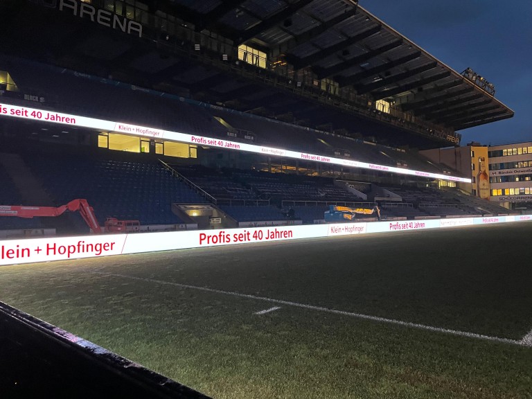 LED-Bande Arminia Bielefeld.jpg