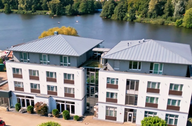 Hotel RIVERSIDE.jpg