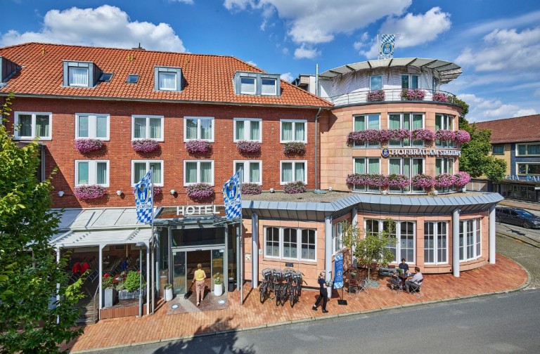 Hotel am Stadring -. Außenansicht.jpg