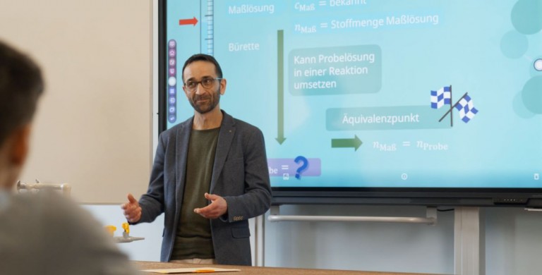 CTA Hörsaal Lehrer Tafel 092003 169 F CTA.jpg