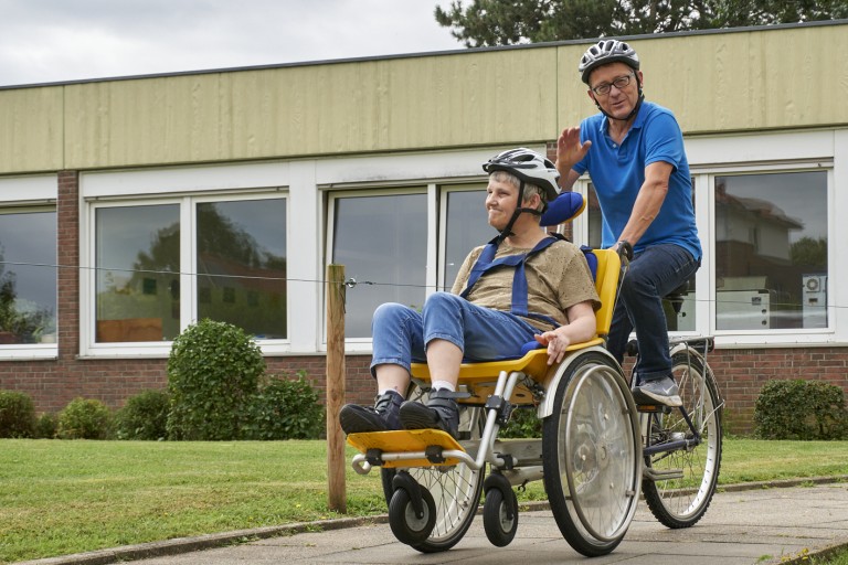 St_Maria_Elisabeth_Haus_Rollfiets.jpg